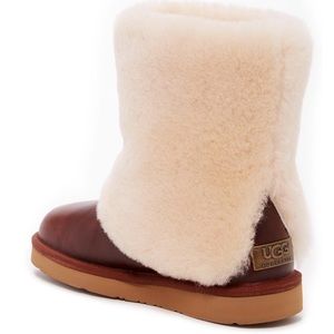 UGG Australia Patent leather boot